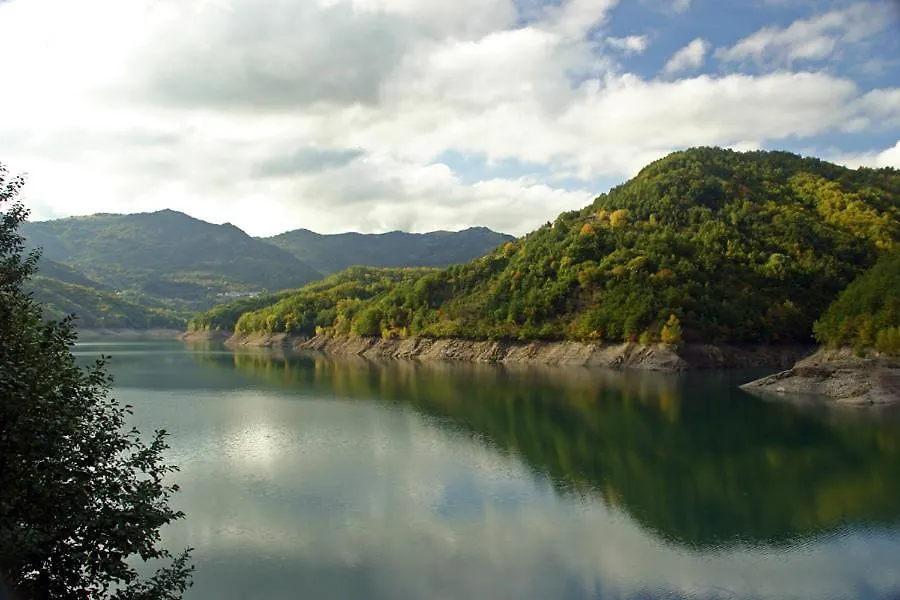 Da Lilli - Un Angolo Di Paradiso Nel Verde Uscio Italie